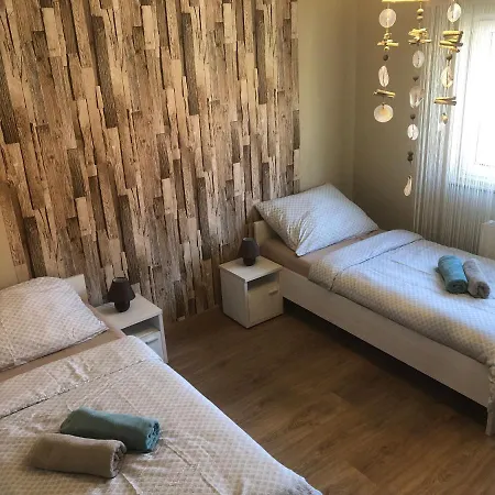 Beachside Villa Szántód